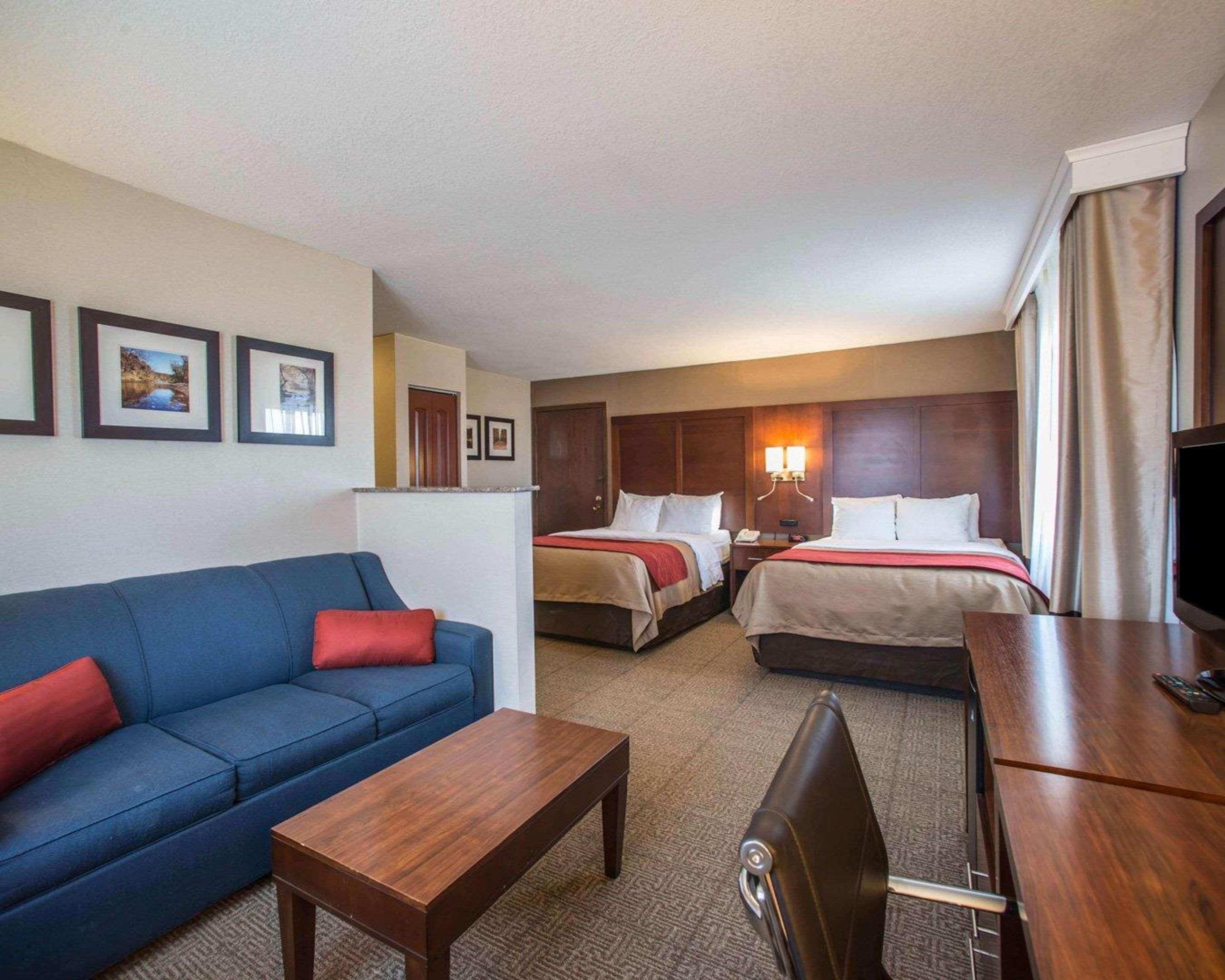 Quality Inn & Suites Boonville - Columbia エクステリア 写真