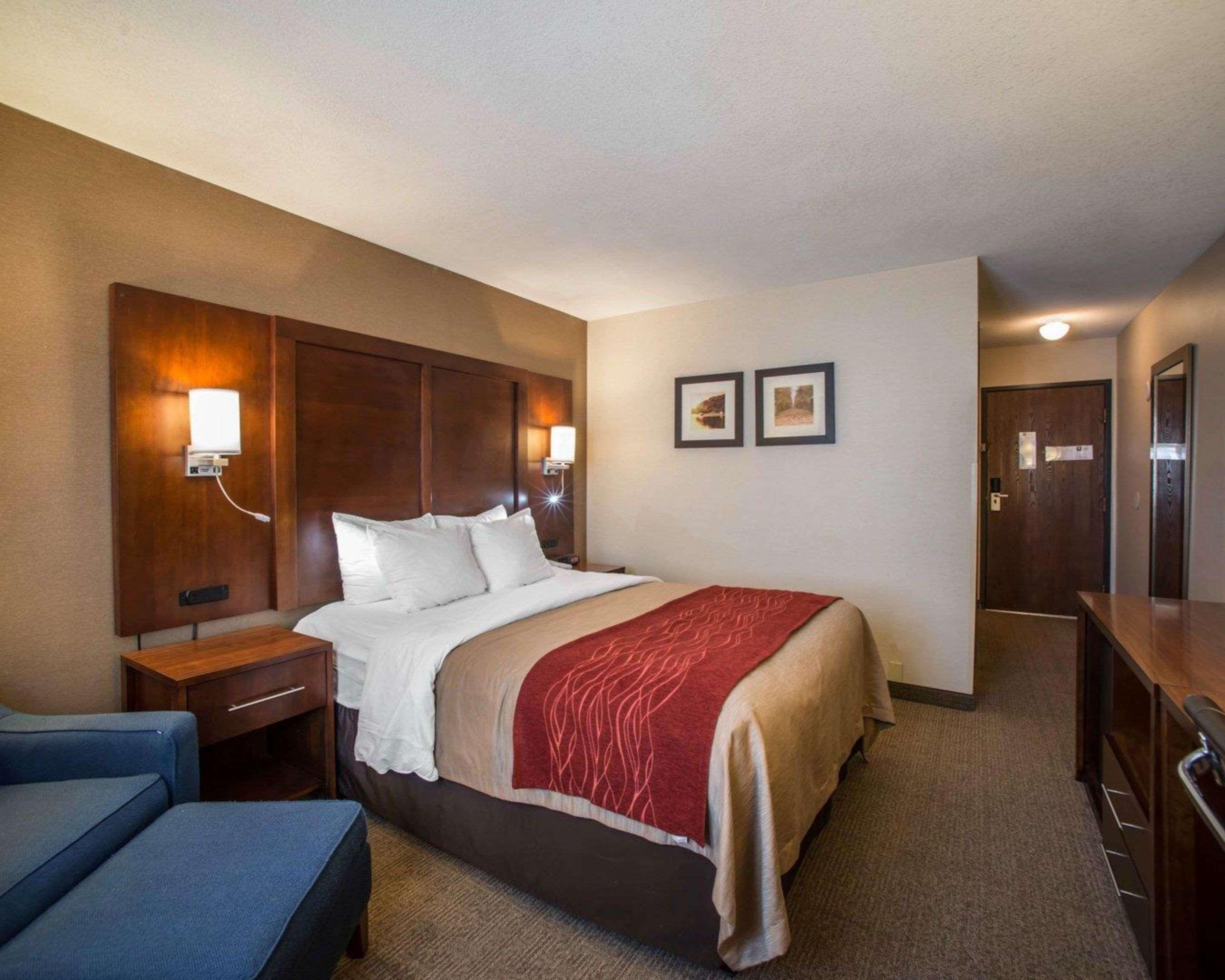 Quality Inn & Suites Boonville - Columbia エクステリア 写真