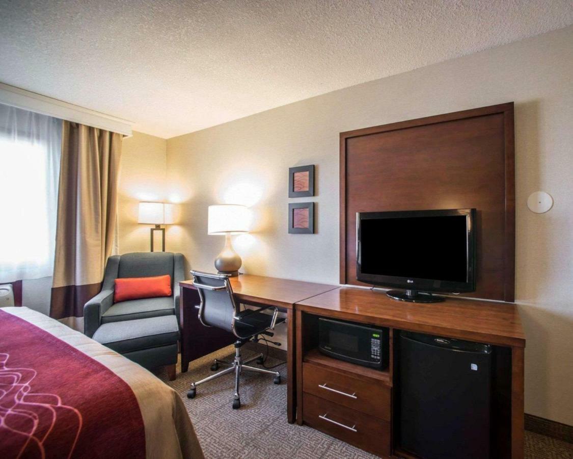 Quality Inn & Suites Boonville - Columbia エクステリア 写真